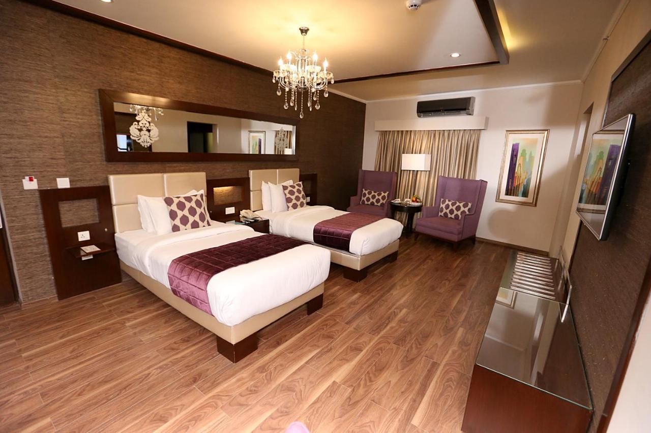 Ramada By Wyndham Multan Hotell Eksteriør bilde