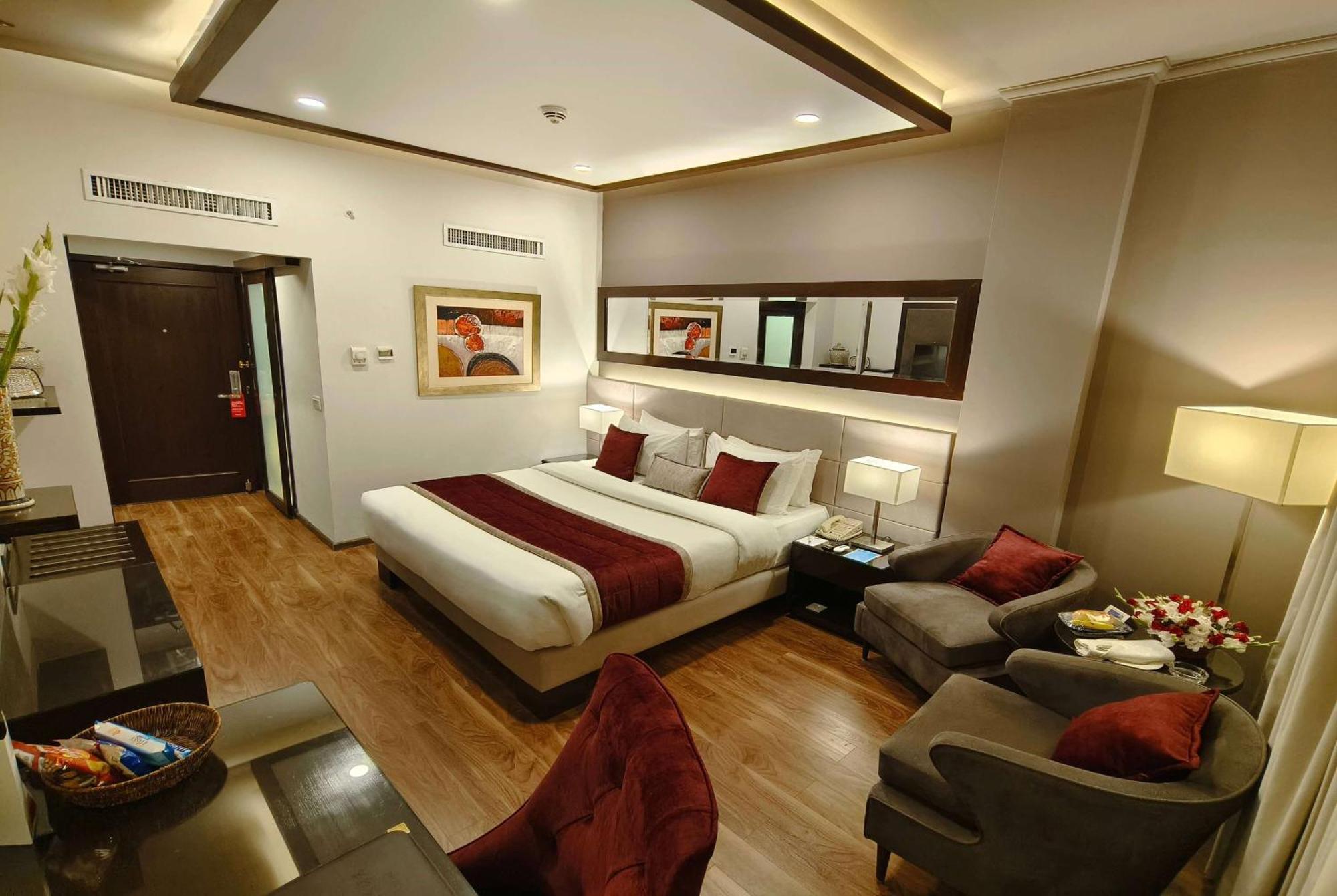 Ramada By Wyndham Multan Hotell Eksteriør bilde