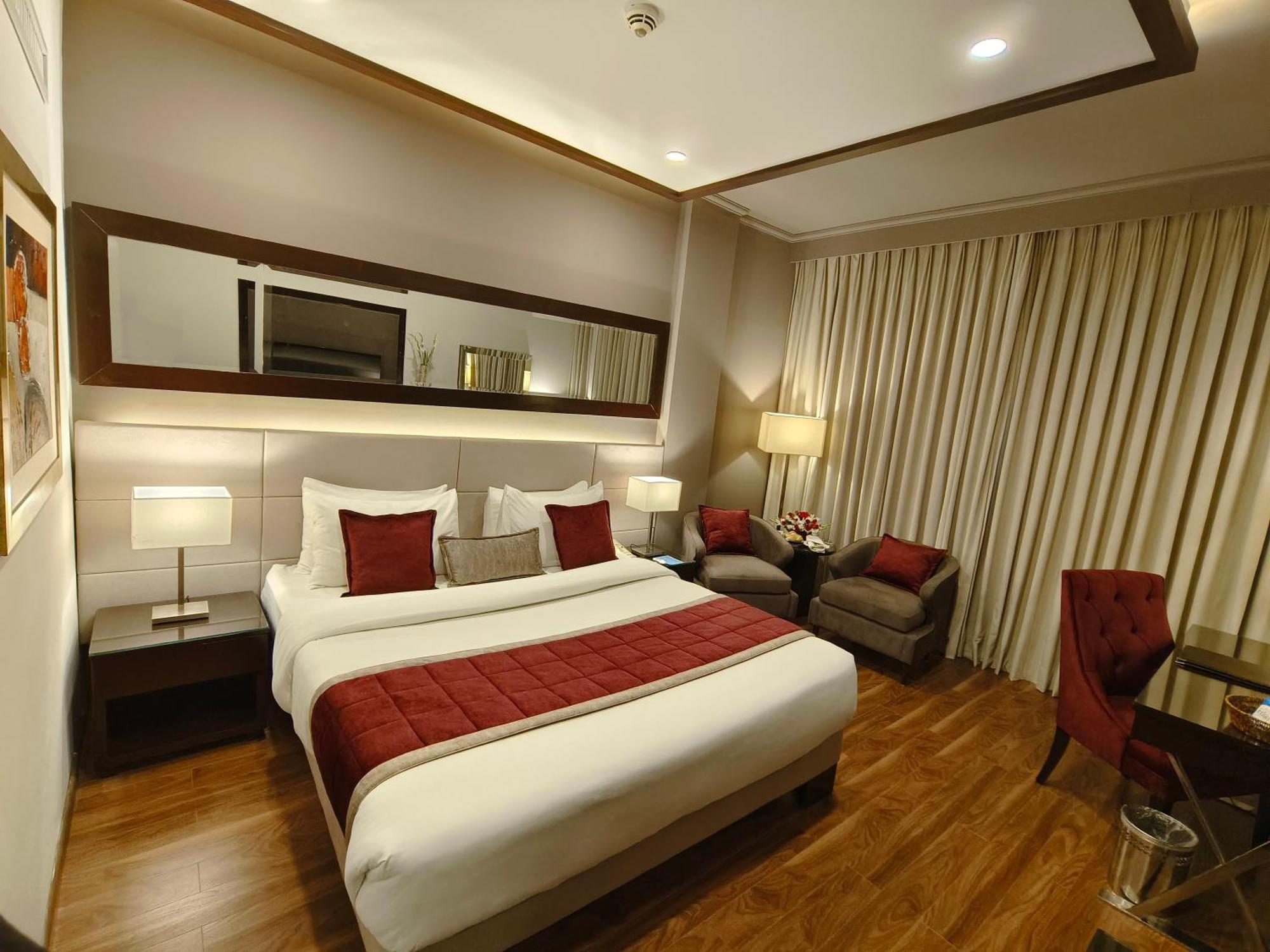 Ramada By Wyndham Multan Hotell Eksteriør bilde